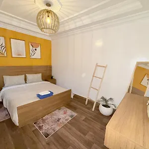 Julie's Airport Apartment